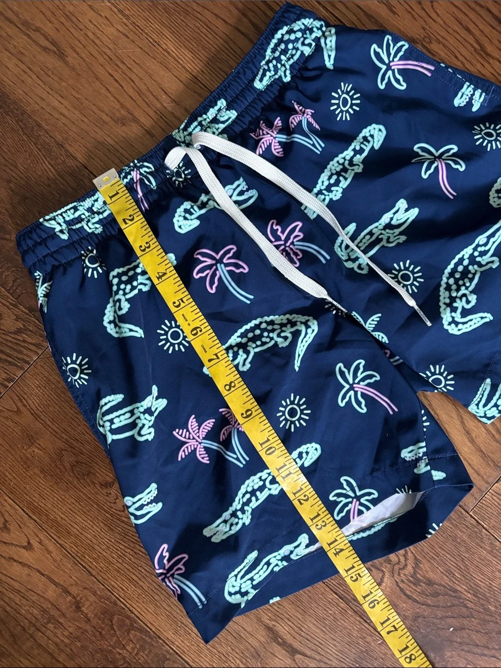 CHUBBIES The Neon Glades Stretch Swim Trunks size XS